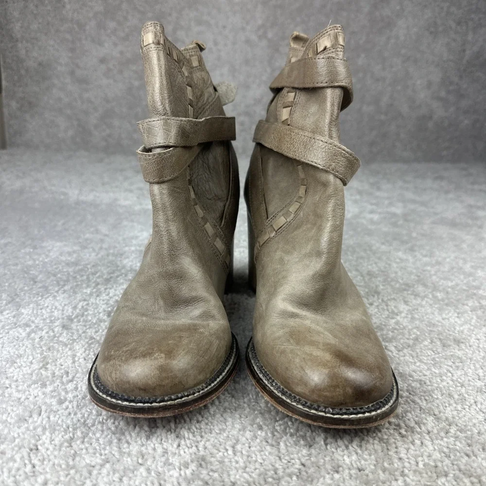 Free‎ People Heirloom Distressed Beige Tan Leather Boots Size 40 - US 9/9.5